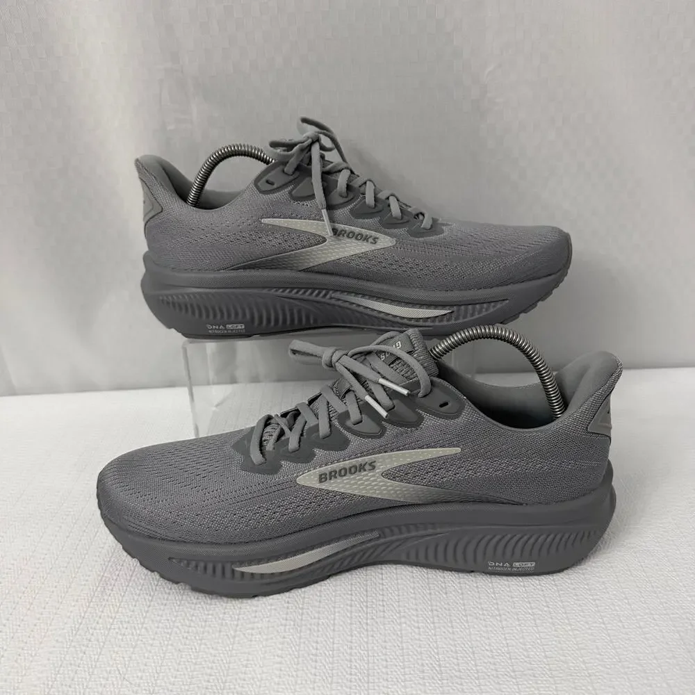 Brooks new without